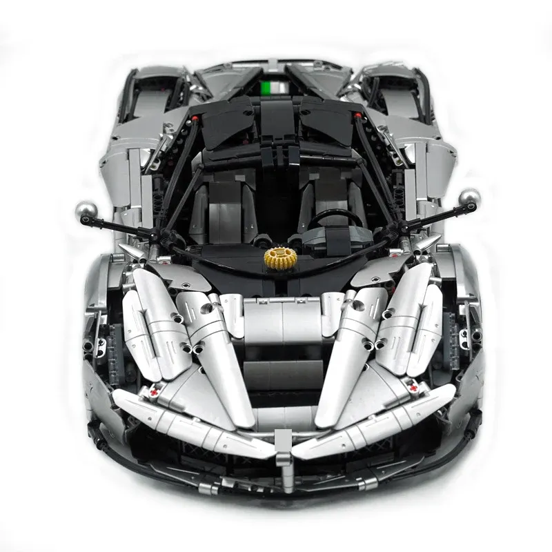 CaDA 1:8 Silver Technical Racing Car Building Set