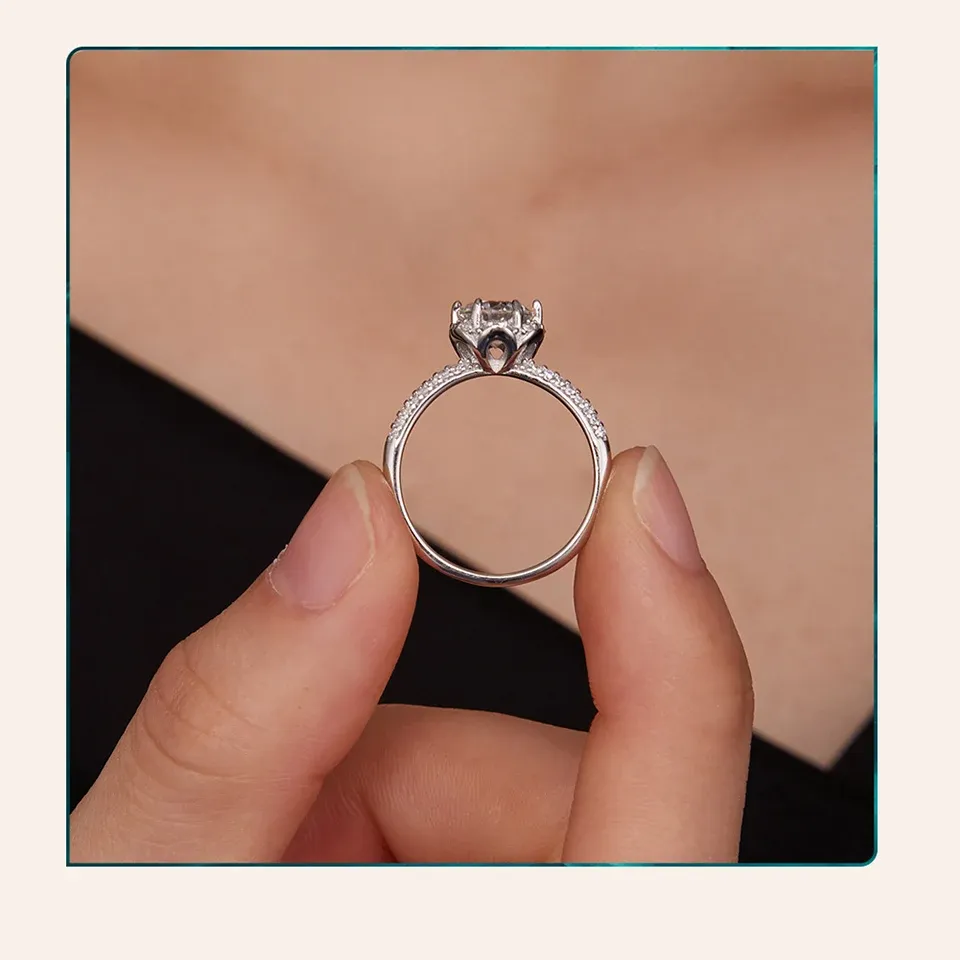 WOSTU D VVS1 Moissanite Round Sterling Silver Wedding Ring